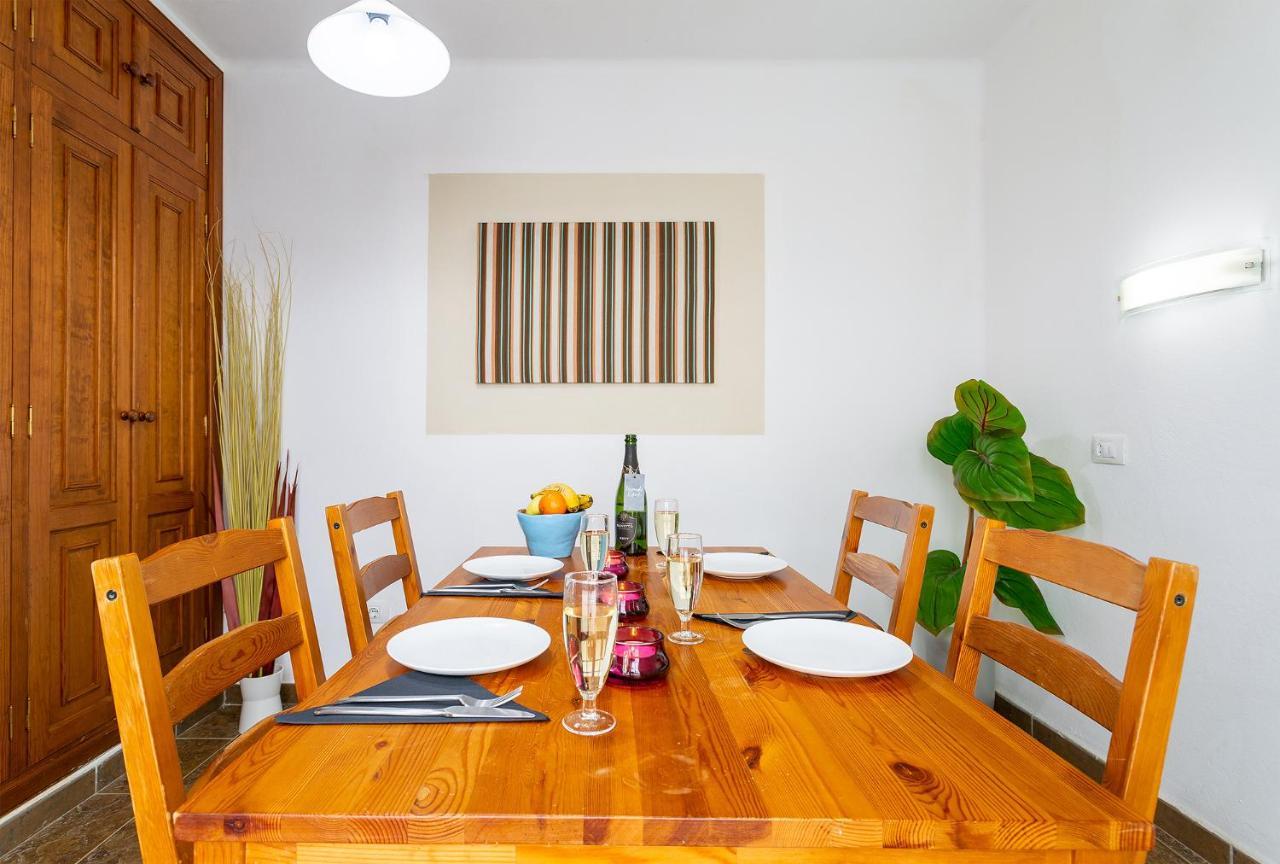 Casa Lili - Shared Pool - Close To Seafront Promenade - Sea Views From Upper Terrace Пунта-де-Мухерес Экстерьер фото