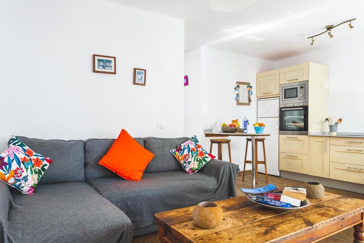 Casa Lili - Shared Pool - Close To Seafront Promenade - Sea Views From Upper Terrace Пунта-де-Мухерес Экстерьер фото